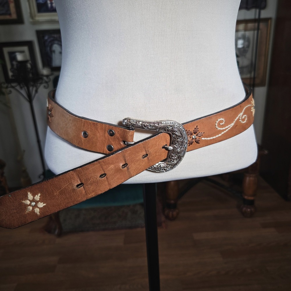 Nocona‎ Belt Co Womens Brown Leather Western Embroidered Silver Buckle Size M